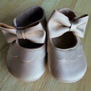 Gold Baby Mary Janes 12-18M Bow Soft Sole